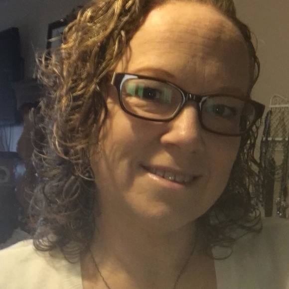 Meet your Posher, Malissa - Picture 1 of 1